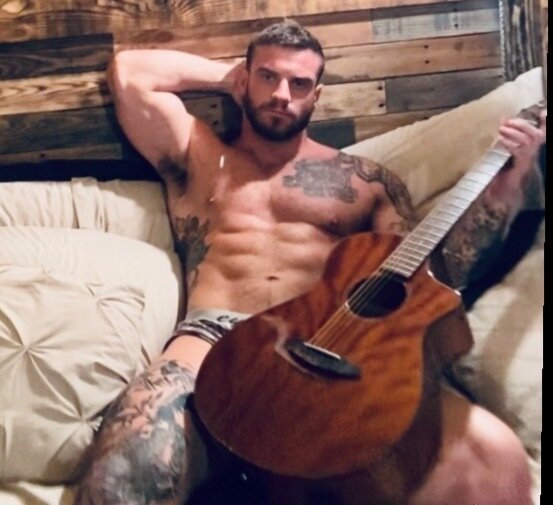 Alphabigcountry OnlyFans