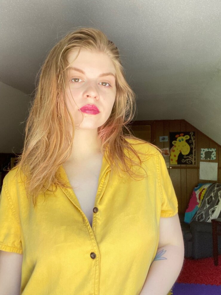 Hippieb1tch22 OnlyFans