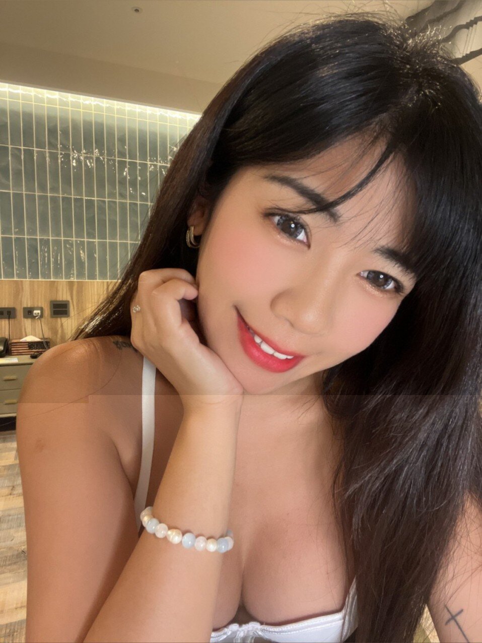 Hitomi488889 OnlyFans