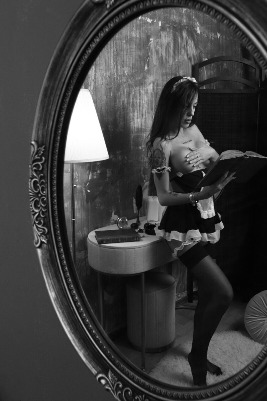 Yourbaeroxi OnlyFans